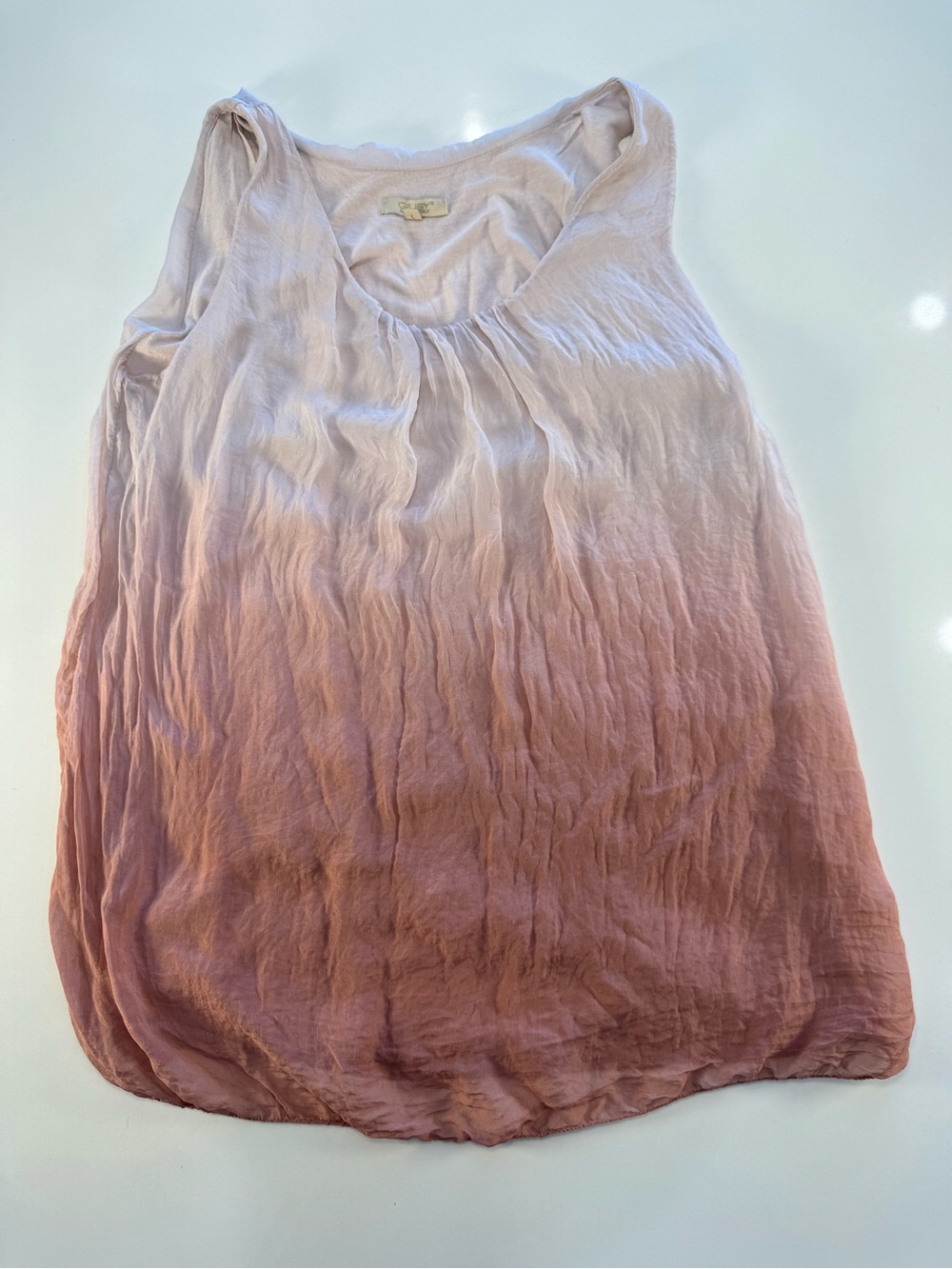 Women’s Pink Ombre Scoop Neck Tank Top - Picture 3 of 9
